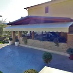 Bed & Breakfast Pit Lane 3*